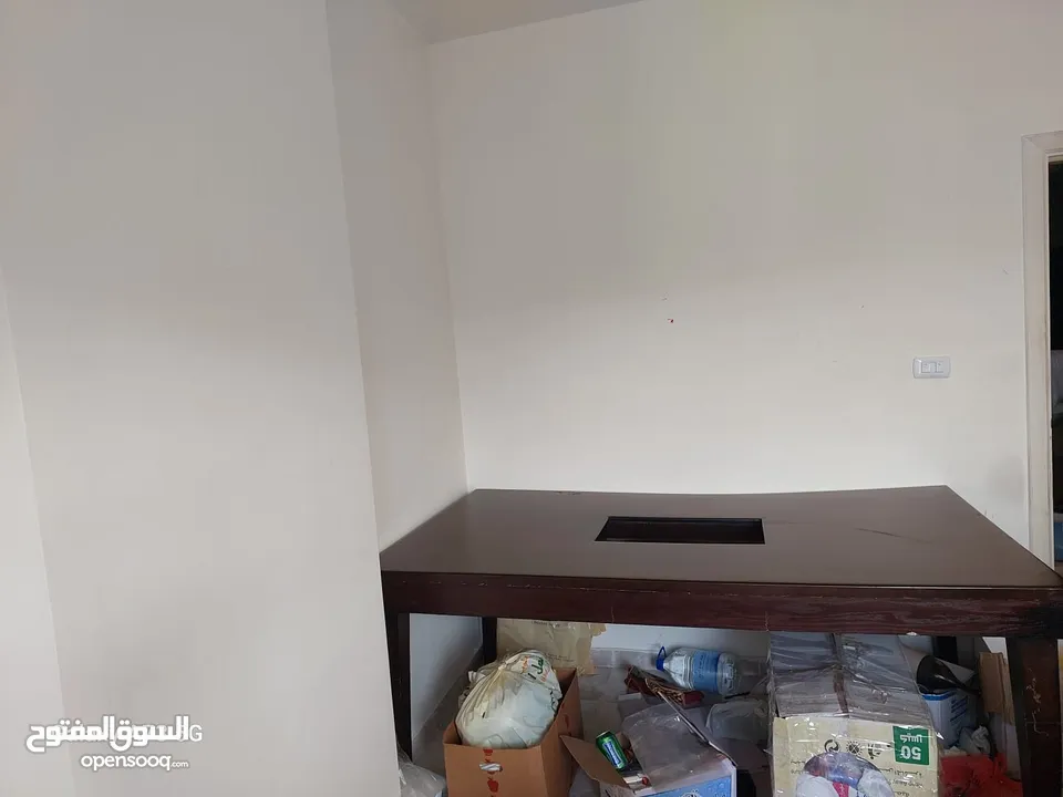 نثريات للبيع