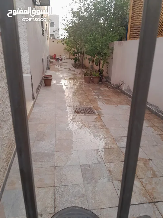 شقة مفروشة للإيجار في العقبة