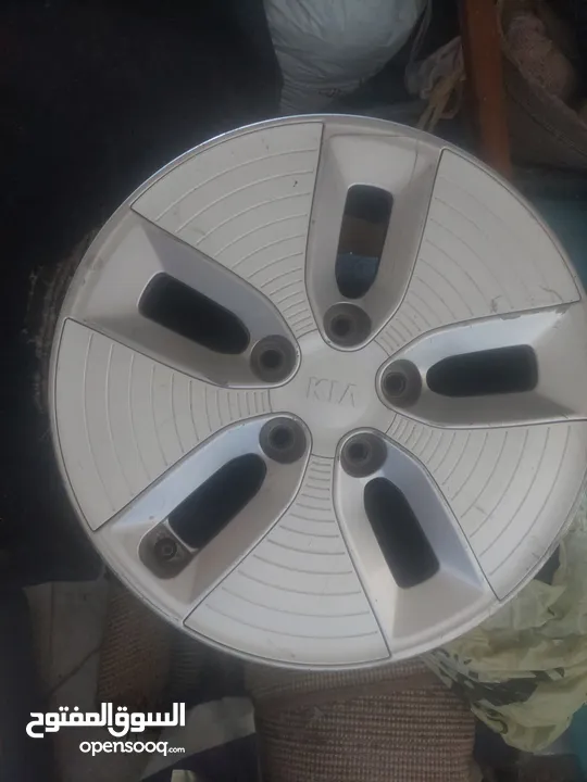 جنط كيا  للبيع 30 دينار