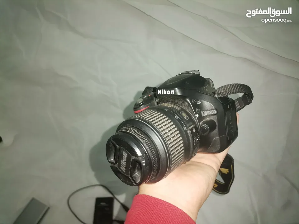 Nikon d5200 للبيع