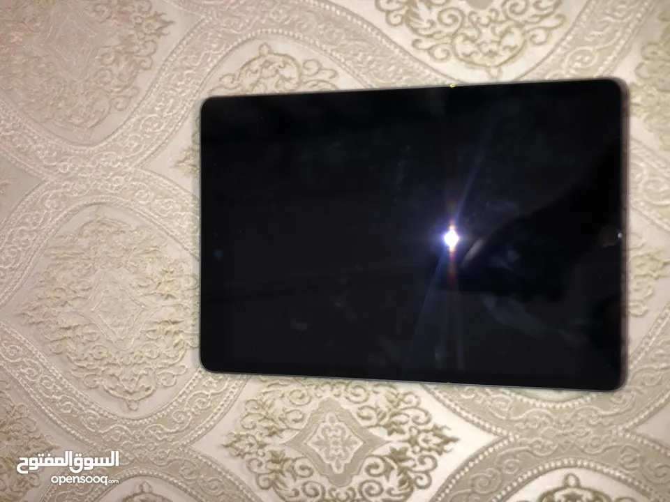 ايباد 9 بحاله جيده