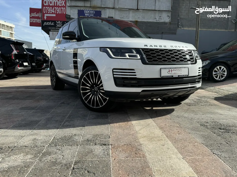 Range Rover Vogue Hse 2018 عداد قليل  وارد الوكاله المحموديه وبحاله ممتازه وبسعر مميز