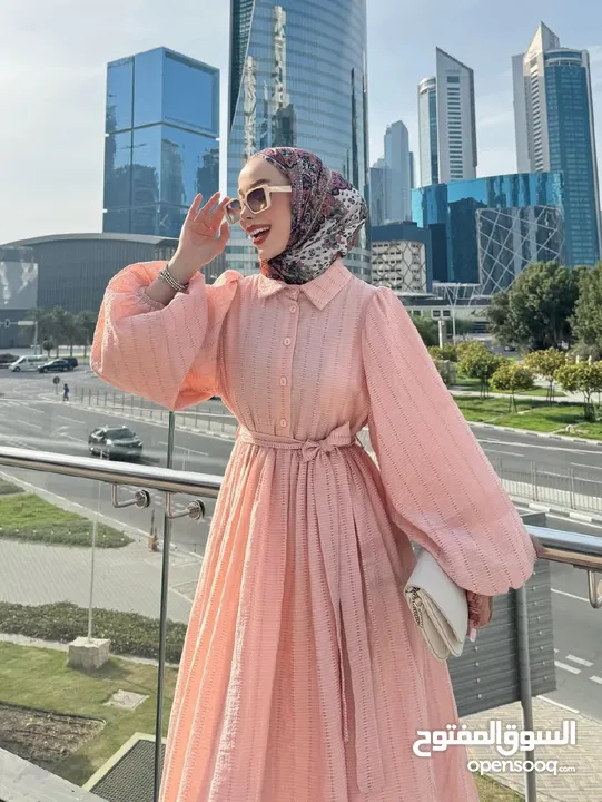 فستان بجنن  المقاسات : 1 بلبس من 38+40 مقاس 2 بلبس 42+44 النعومة والأناقة والجمال