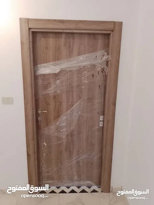 شقة طابقية للبيع في ابو نصير