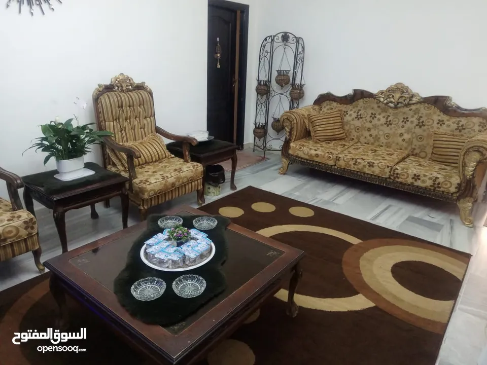 طقم كنب 7 مقاعد