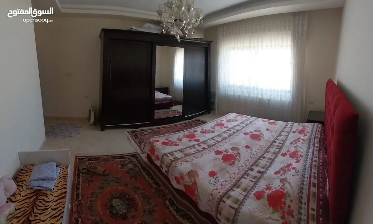 شقه فخمة في حي المنصور للبيع في احلى مناطق في عمان