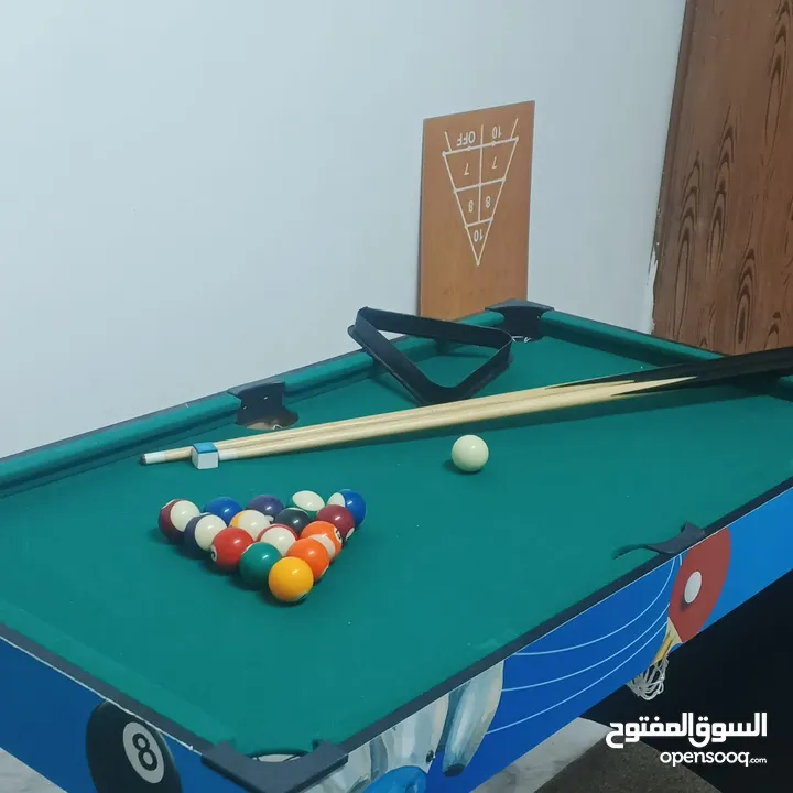 طاوله 6×1 مكونه من عدة العاب