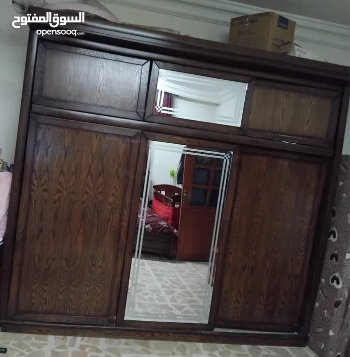 غرفة نوم لاتيه 18 محرفة زان سرير وخزانة وتسريحة و2 كمدينة