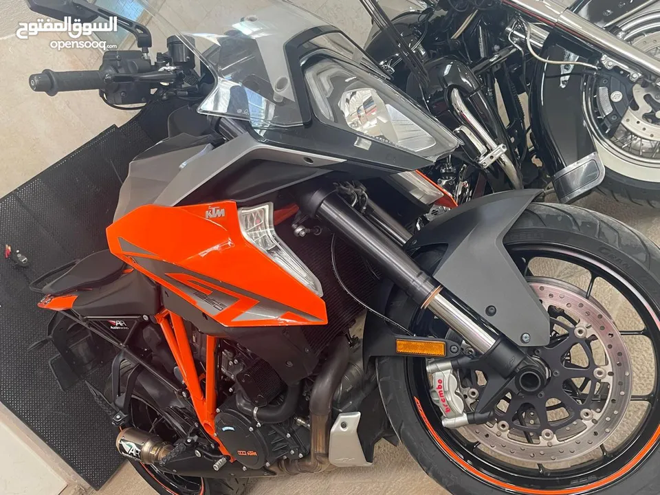 وحش الطرقات – KTM 1290 Super Duke GT موديل 2016  دراجة رياضية وسياحية فاخرة بحالة وكالة للبيع
