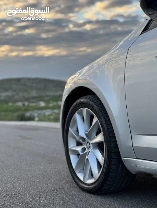 سكودا اوكتافيا 2016 اوتومات ديزل بوضع الشركة السيارة