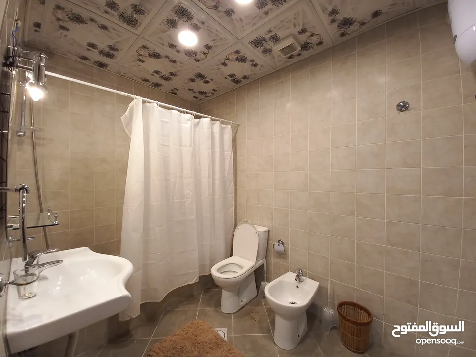 شقة مفروشة للإيجار 200م2 ( Property 19446 )-174847803