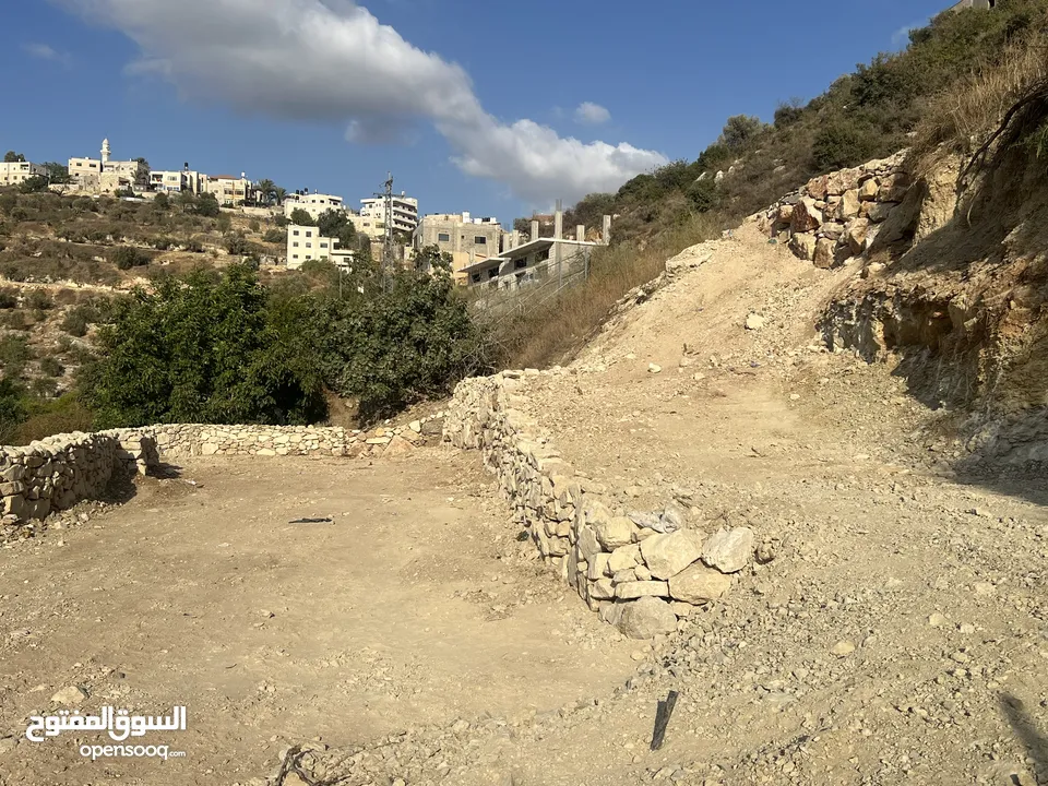 عجول قطعة ارض مساحتها 811 متر كوشان طابو مستقل سلطة أ تنازل فوري