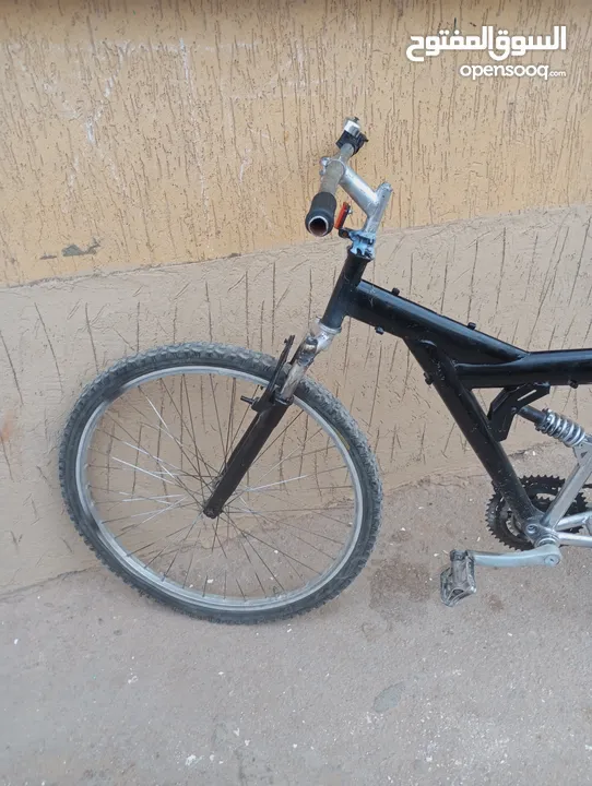 دراجة هوائية للبيع حالة ممتازة 400 دينار قابل للنقاش
