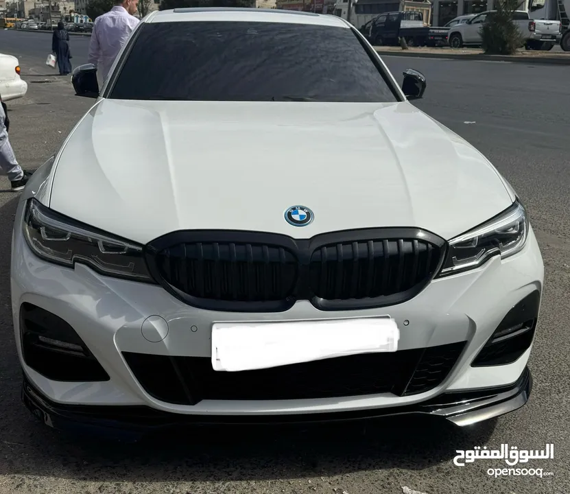 BMW 330e XDrive 2022 M kit للبيع كاش او اقساط