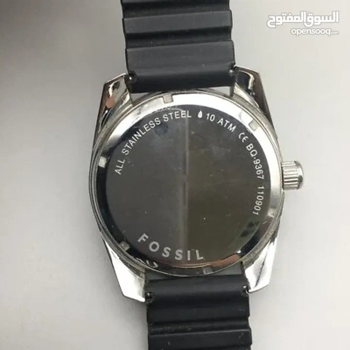FOSSIL الساعة كتير حلوة اصليه مطلوب 30