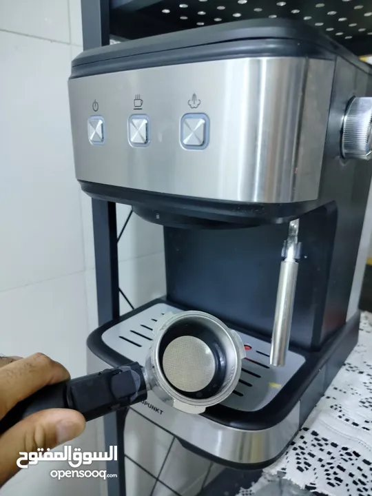 ماكنة قهوة اسبريسو (مكينة گهوة اسبريسو)مع ملحقاتها