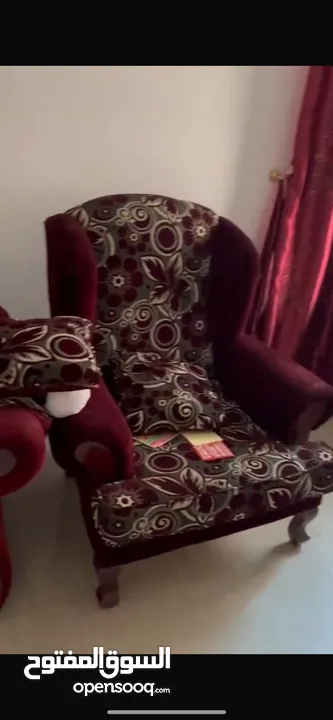 طقم كنب مستعمل مع ستائر/Used sofa set with curtains