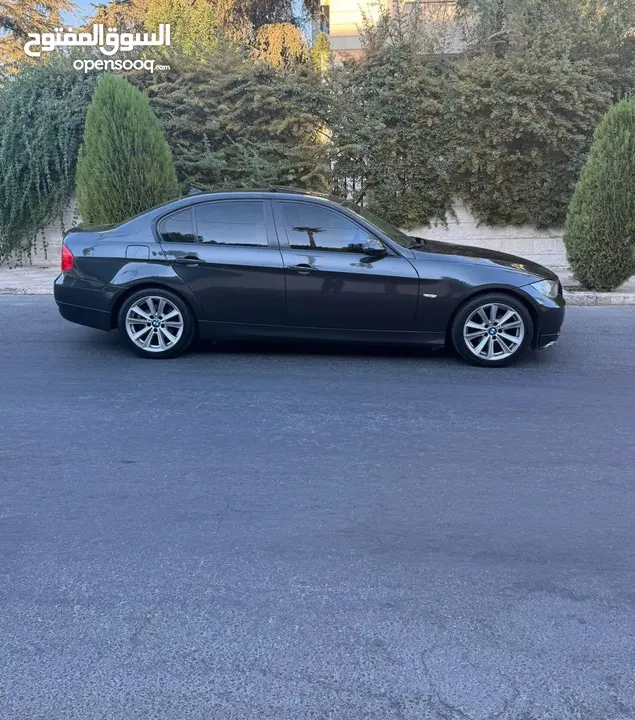 BMW 320i 2008