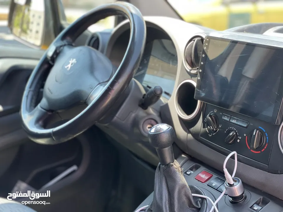 فان بيجو للبيع بارتنر موديل 2015