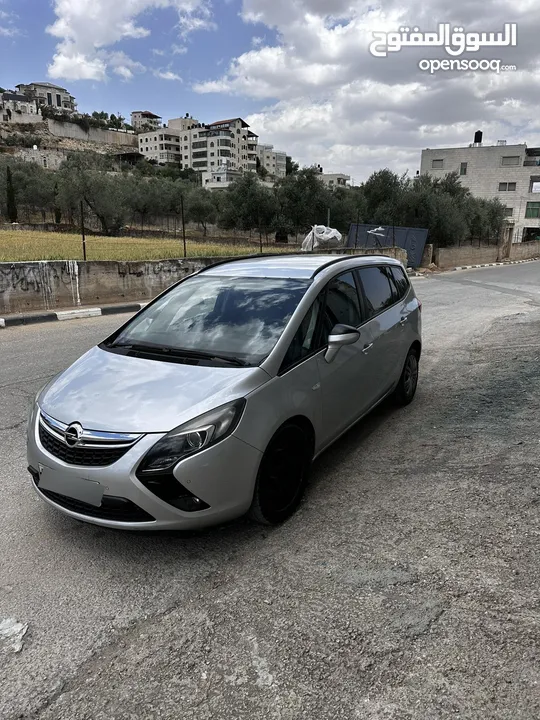 أوبل‏ زافيرا‏، 3 الجيل‏، كومباكت فان‏ 1.4 MT‏، بنزين‏ 140 حصان‏، أمامي