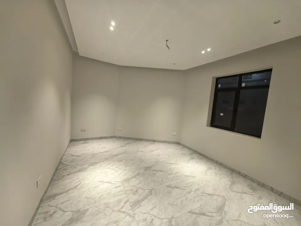 شقة سكنية راقية جدا للبيع اول ساكن