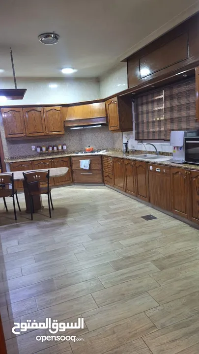 فيلا للبيع في منطقة الرابية - ref:12166