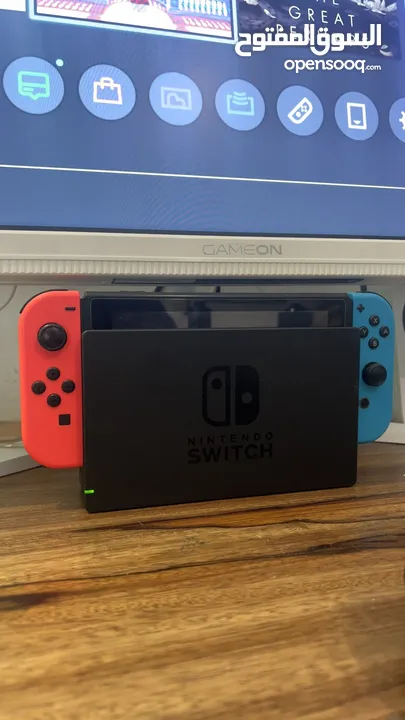جهاز Nintendo switch استعمال بنت بحالة ممتازة مع pro controller واكسسوارات
