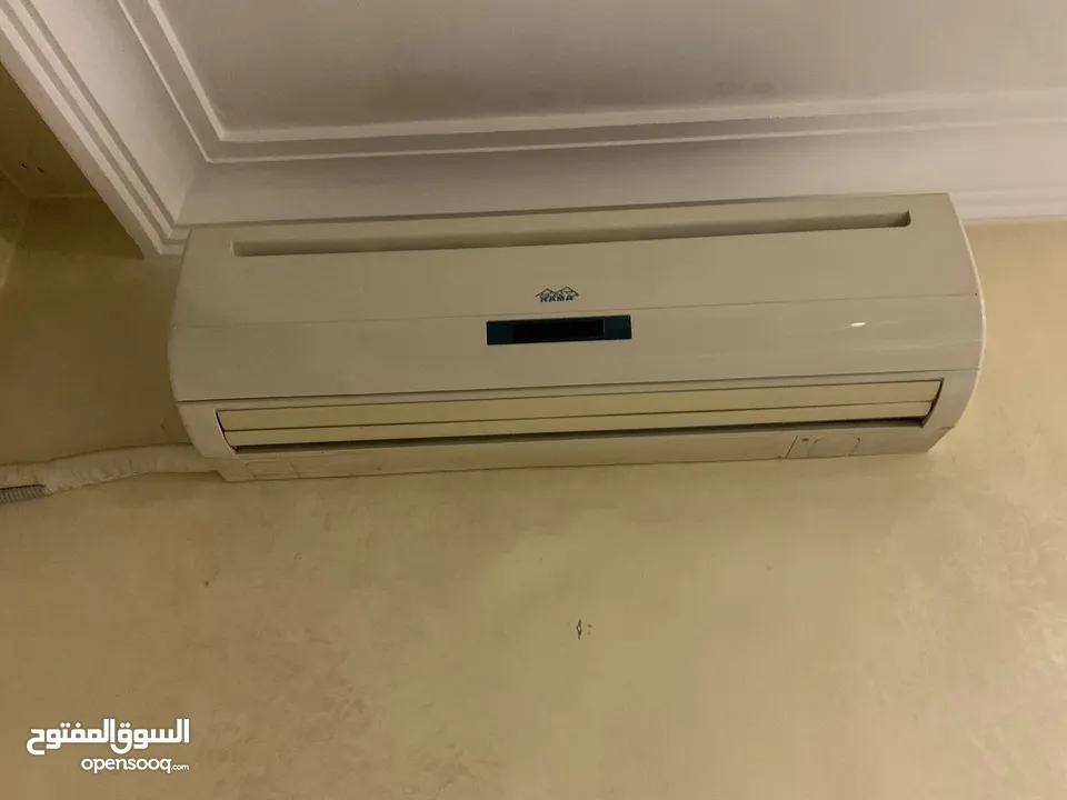 مكيف كندشن 2 طن مع الوحده الخارجيه نضيف بارد ساخن للبيع