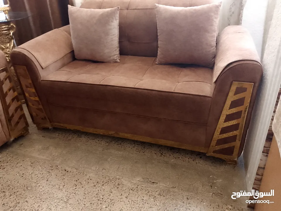 تقم كنب للبيع  الكنب تفصيل مش تيجاري الله يبارك لا صاحب النصيب