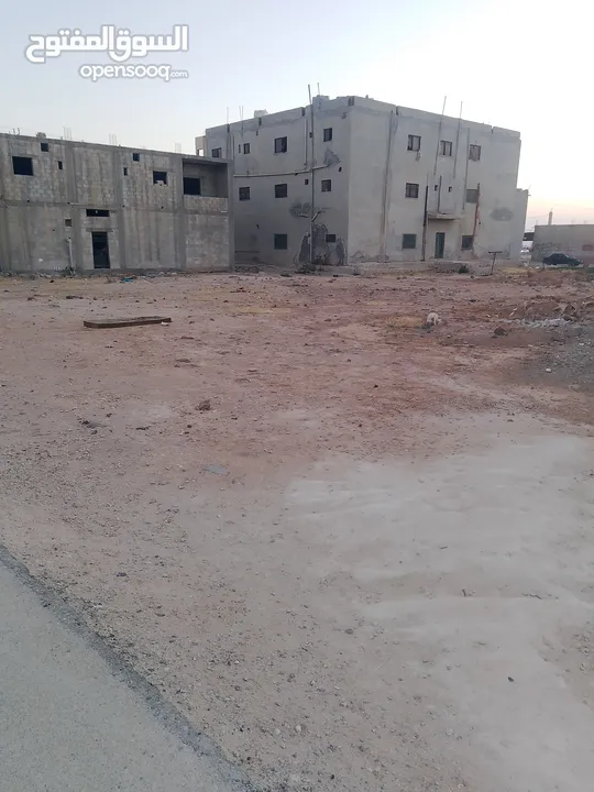 قطعت ارض 400 متر