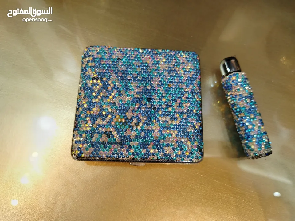 علبة سجائر وولاعة ماسية أنيقة ولاعة بأحجار الراين