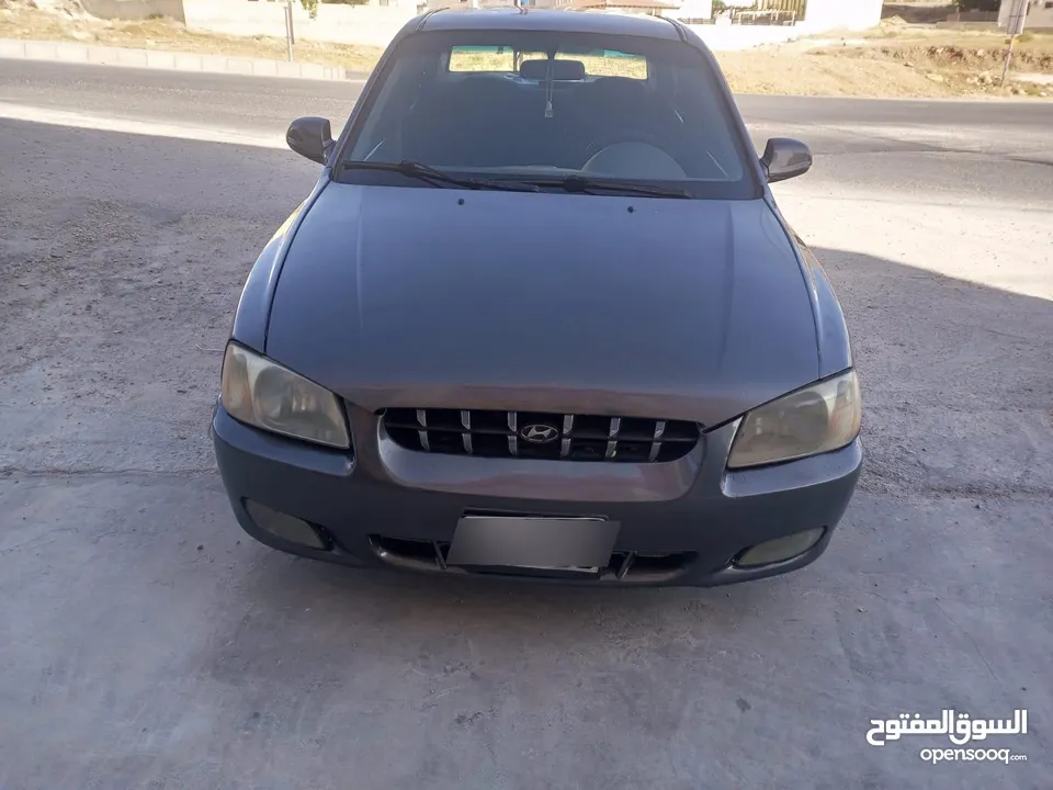 سيارة فيرنا للبيع موديل 2000