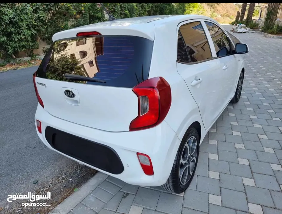 كيا مورنينغ موديل 2017 فحص نخب ، دهان شركة ، حساسات ، ماطور جديد وصيانة دورية ، خالية من الحوادث .