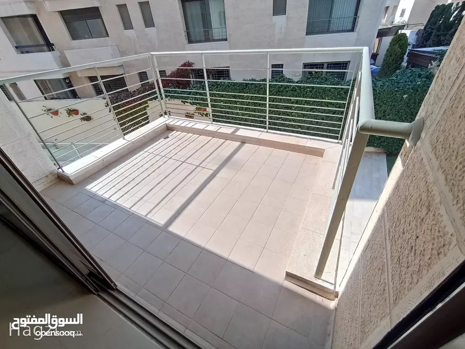 شقة غير مفروشة للإيجار 250م2 ( Property 19121 ) سنوي فقط