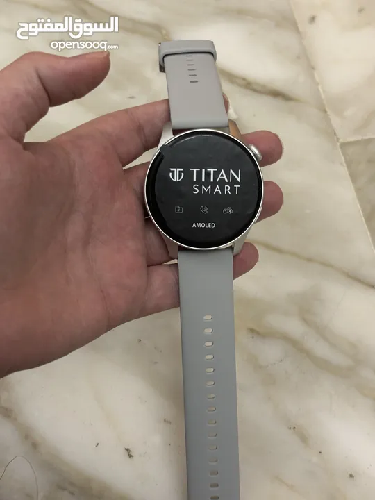 Titan smart watch Unisex ساعة ذكية قابل للتفاوض