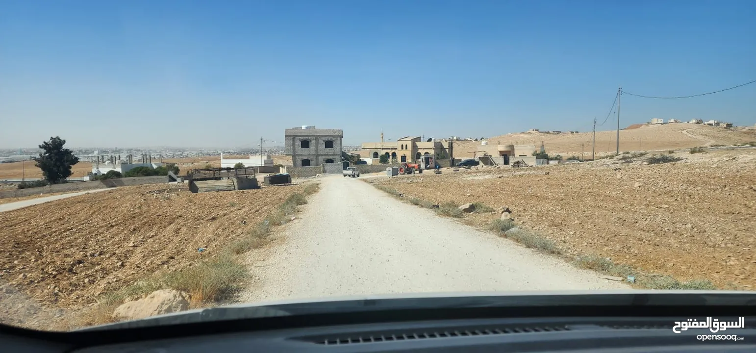 3 اراضي للبيع بالجنوب