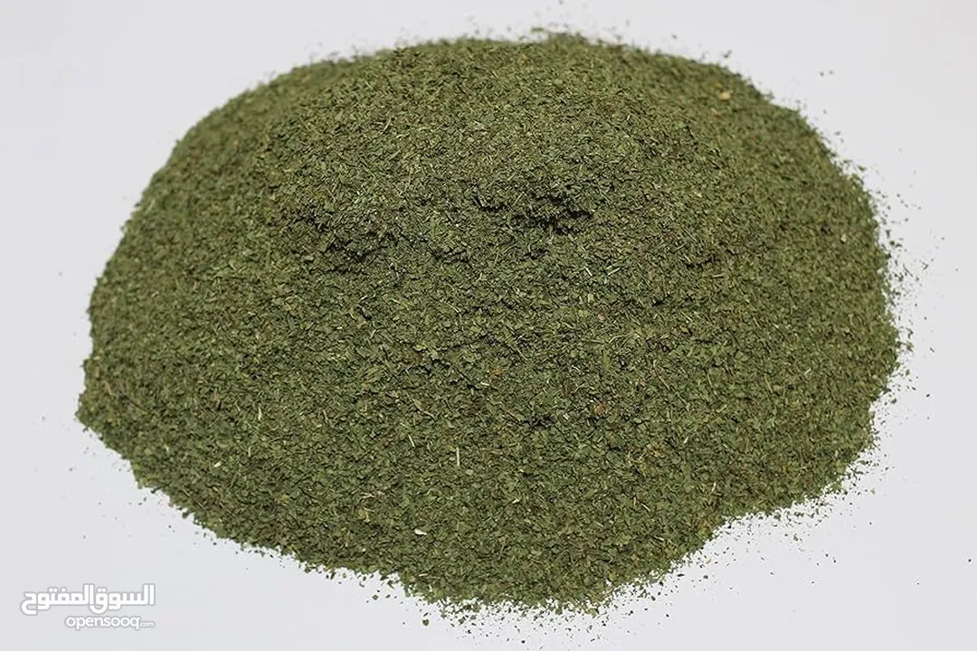 ملوخيه مغسله ومنقبه فرم ناعم جاهزه للطبخ وللتفريز وموجود ناشفه مفروكه وناعمه بدون عيدان مغسله