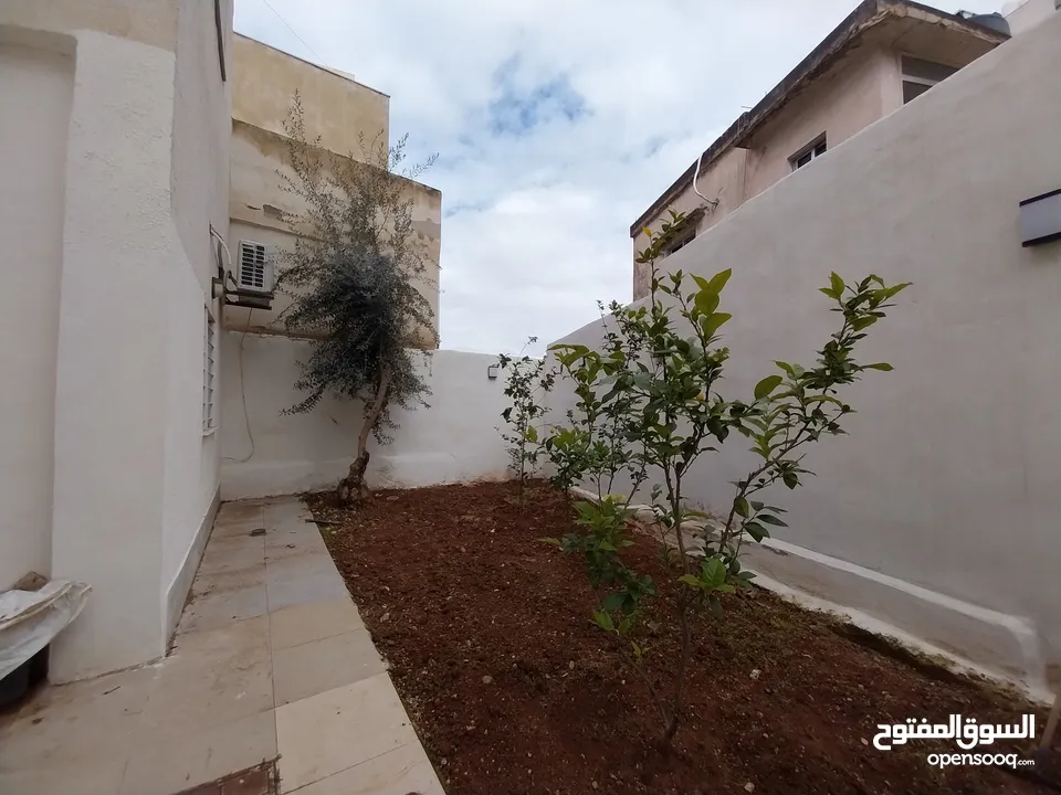 شقة للايجار في الويبده  ( Property 36470 )-175080993