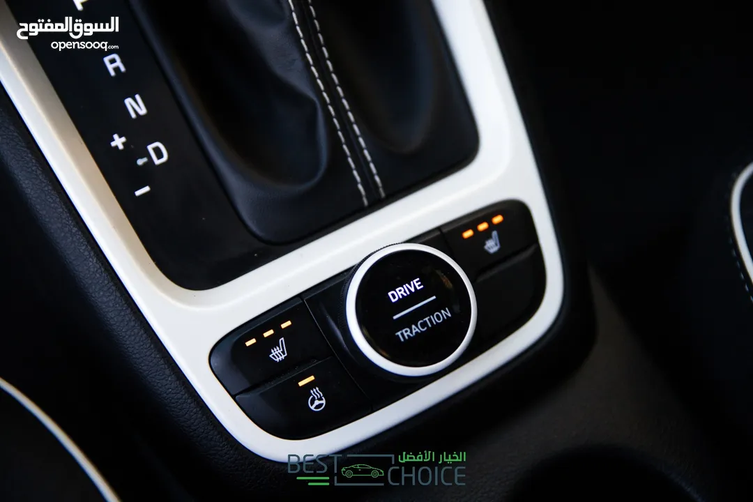 فل مع فتحة hyundai venue (V) سعر جيد علكاش دهان شركة