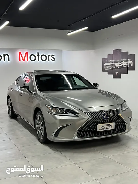 LEXUS ES300H لكزس 2020 هايبرد قمه في النظافه