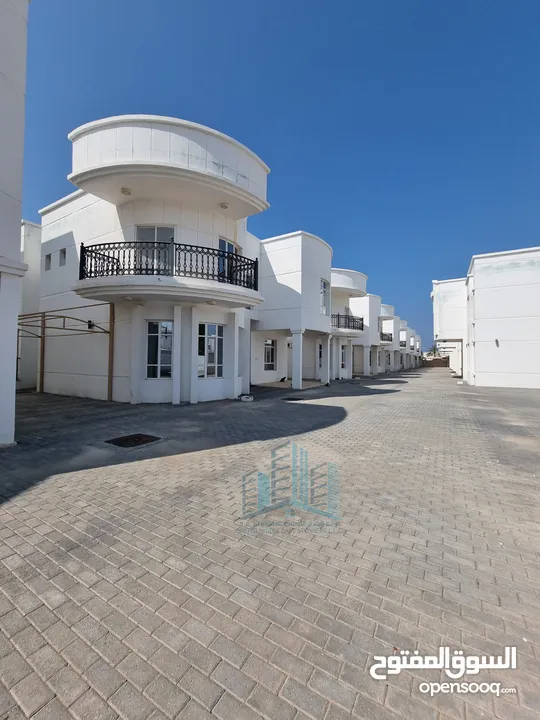 Excellent 6 BR Compound Villa for Rent in Al Qurum