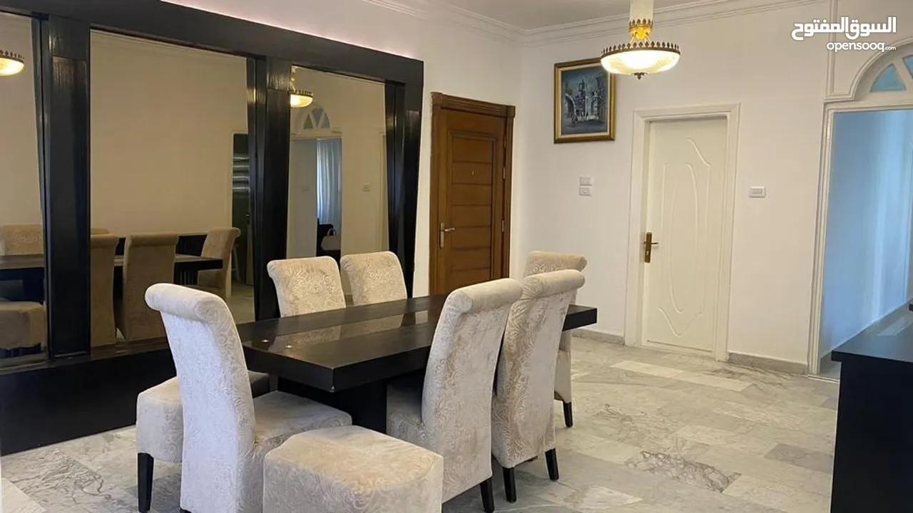 شقة مفروشة  للايجار في عمان -منطقة الدوار الخامس منطقة هادئة ومميزة جدا