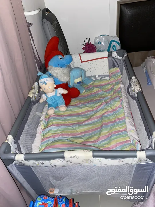 سرير اطفال  استعمال بسيط قابل للطى والسفر