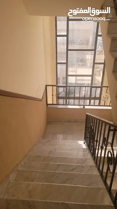 شقة فاخرة للبيع في الشميساني – طابق أول