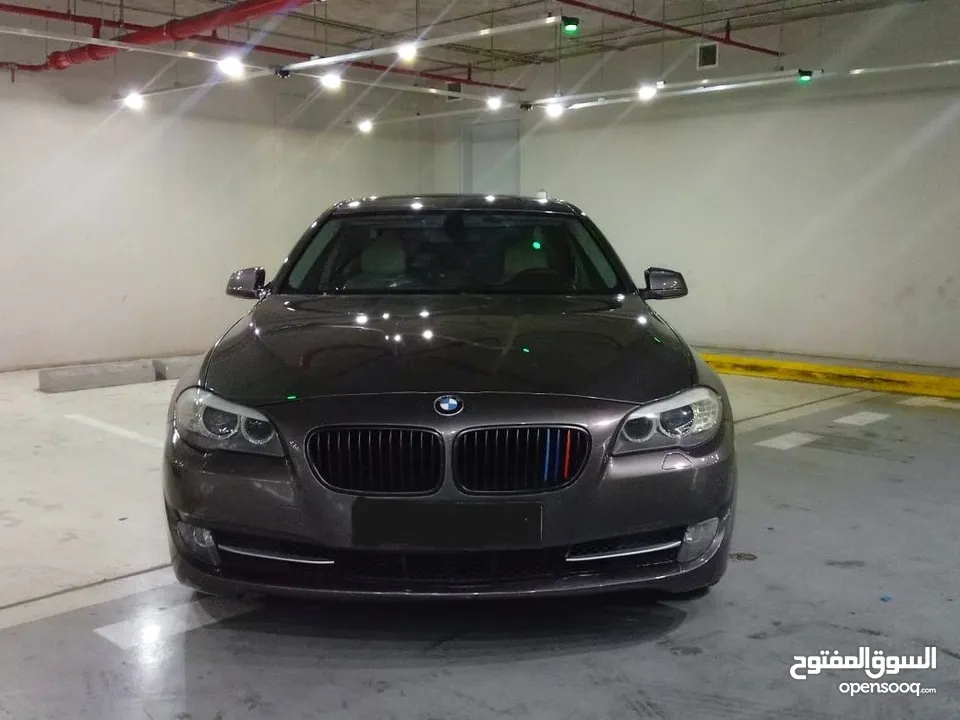 Bmw 523i موديل 2012 للبيع فحص كامل غرفة وكالة  مرفق فحص اوتوسكور سياره مميزه بنظافتها
