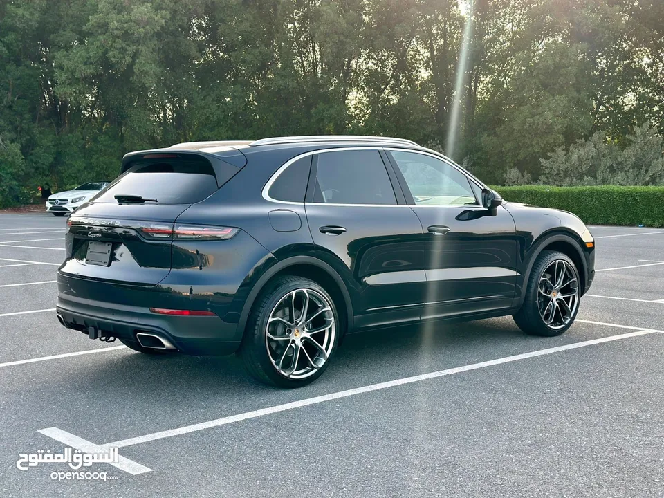 Porsche Cayenne model 2020 V6