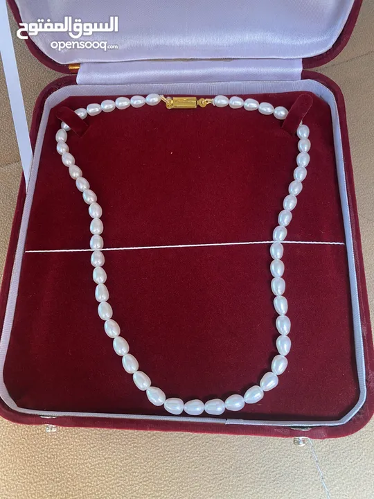 Pearl necklace