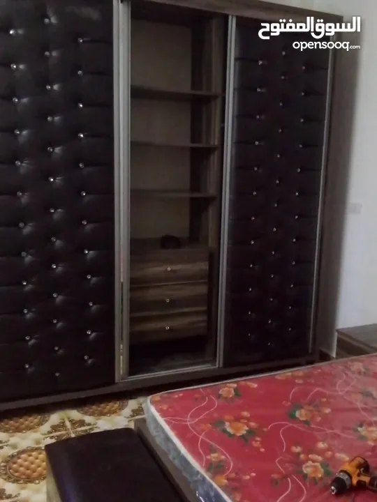 ابو احمد للنجاره والديكور وصيانة العامه غرف نوم وأبواب أو الاتصال بنا