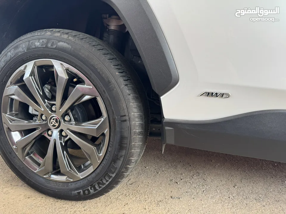 Toyota Rav4 2023 XLE Premium