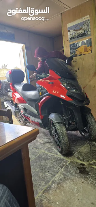 سكوتر 3 عجال للبيع المستعجل بداعي الطفر نظيف جدا معموله صيانه كامله كل قطعه وكاله كوشوك جديد مرخص